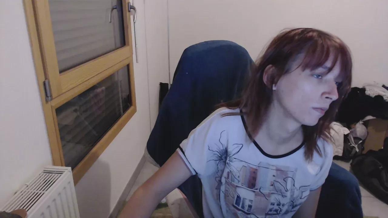 missthon on Cam4 