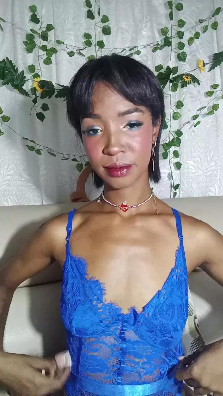MissyOshum on Cam4 