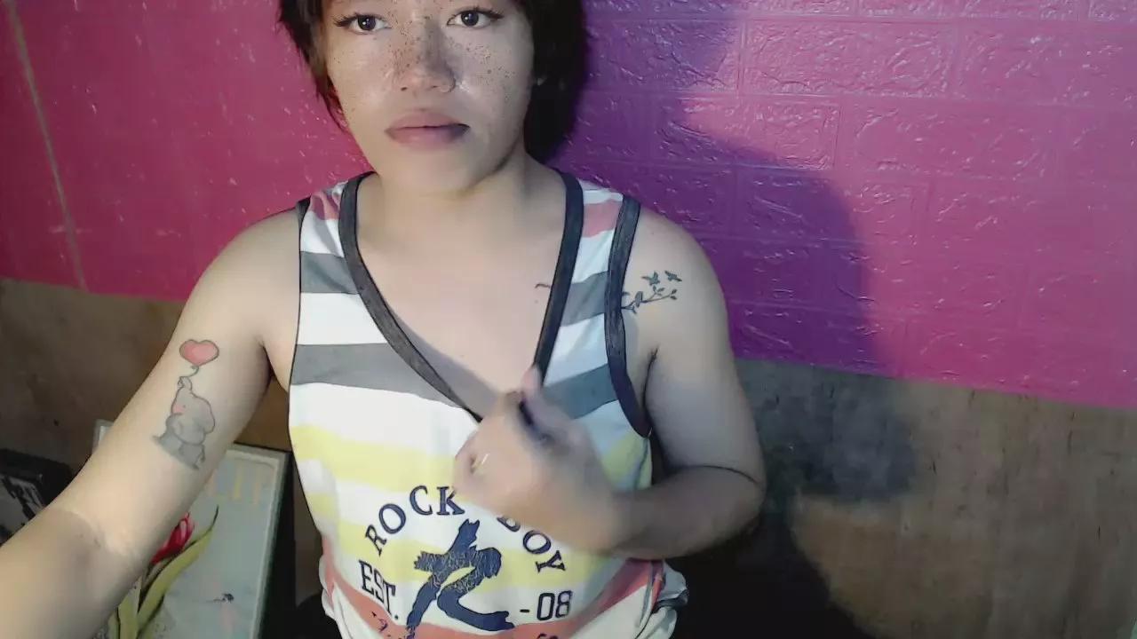 MissySilver on Cam4 