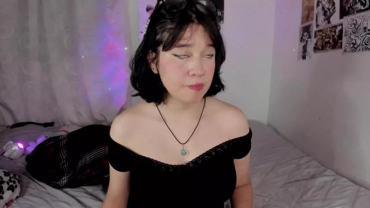 Mitsuri__uwu on Cam4 