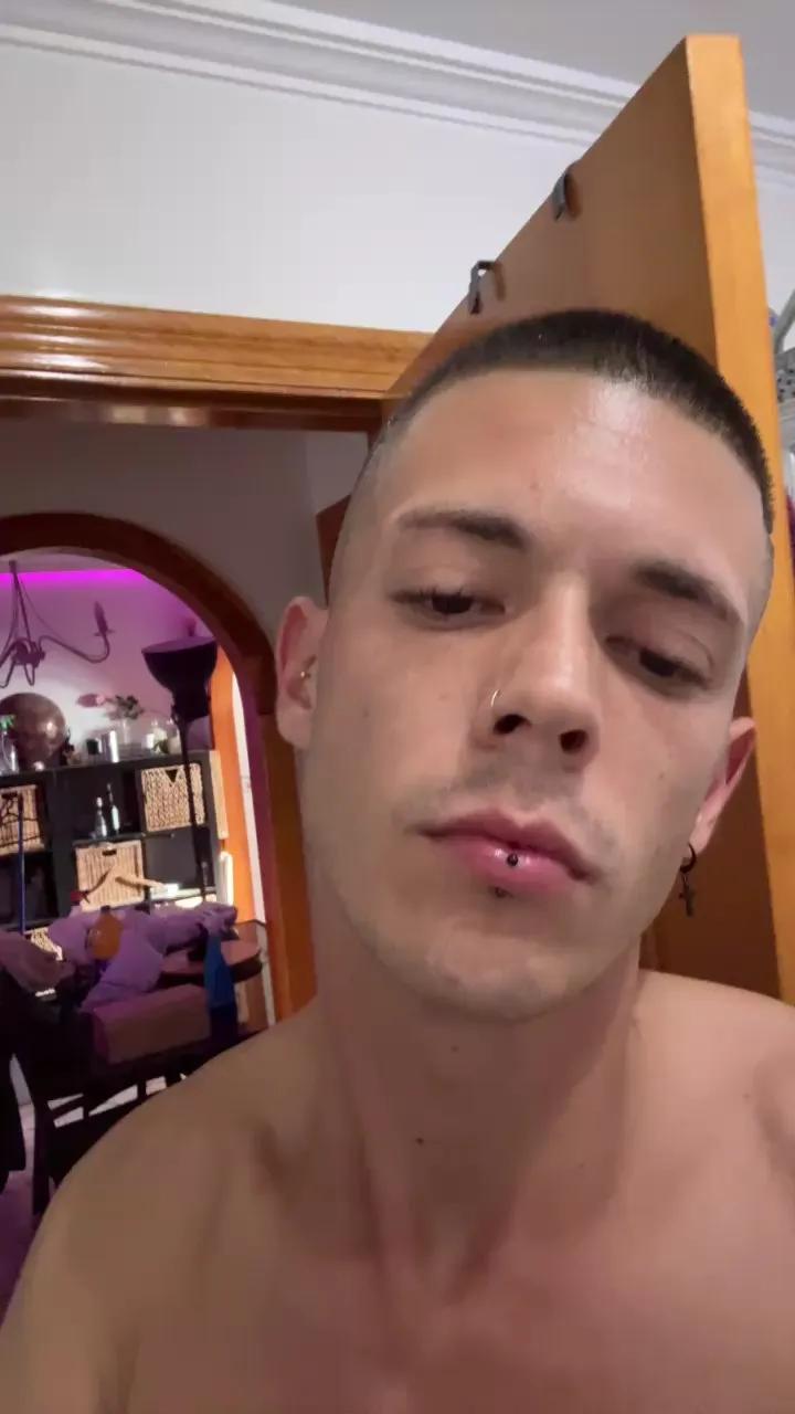Mivida21ABV on Cam4