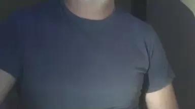 Offline momo222ciao on Cam4