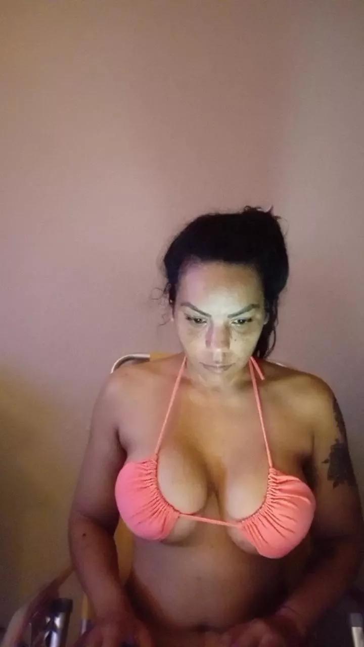 moro_arenita on Cam4 
