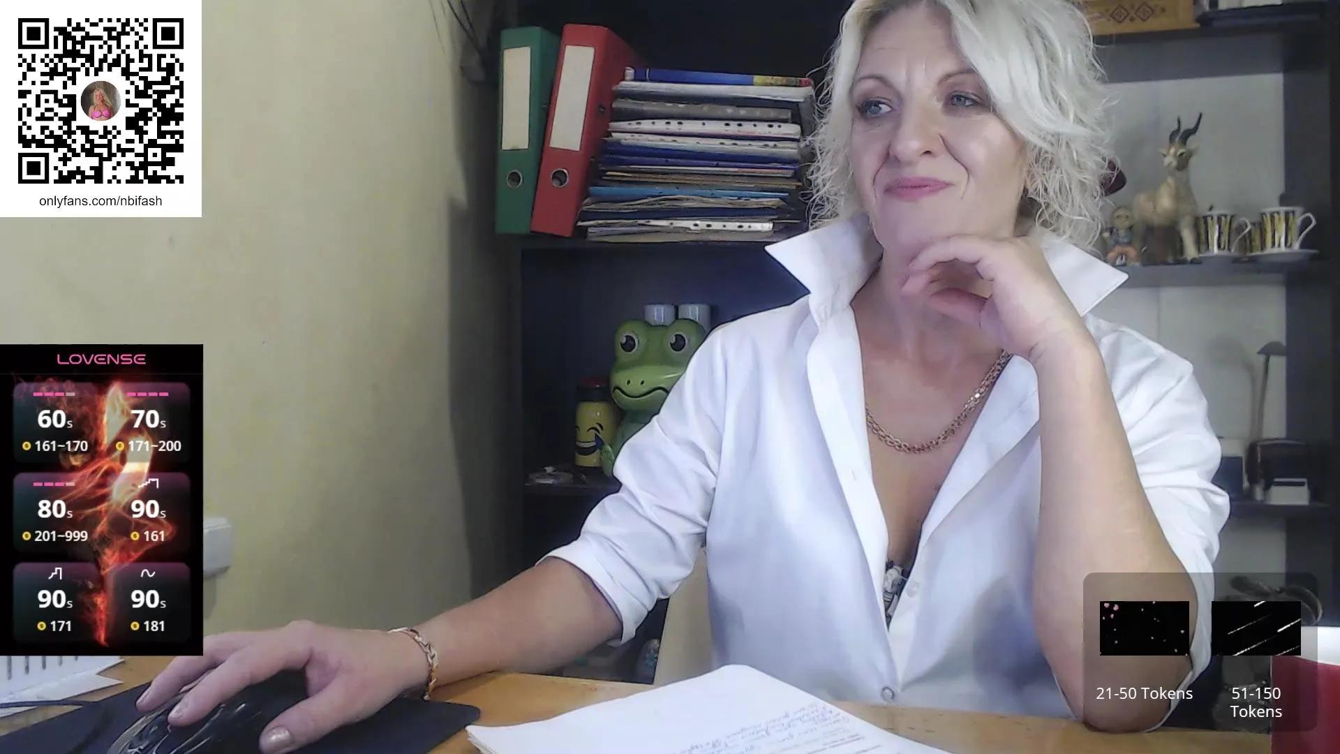 Offline Nadin_slut on Cam4