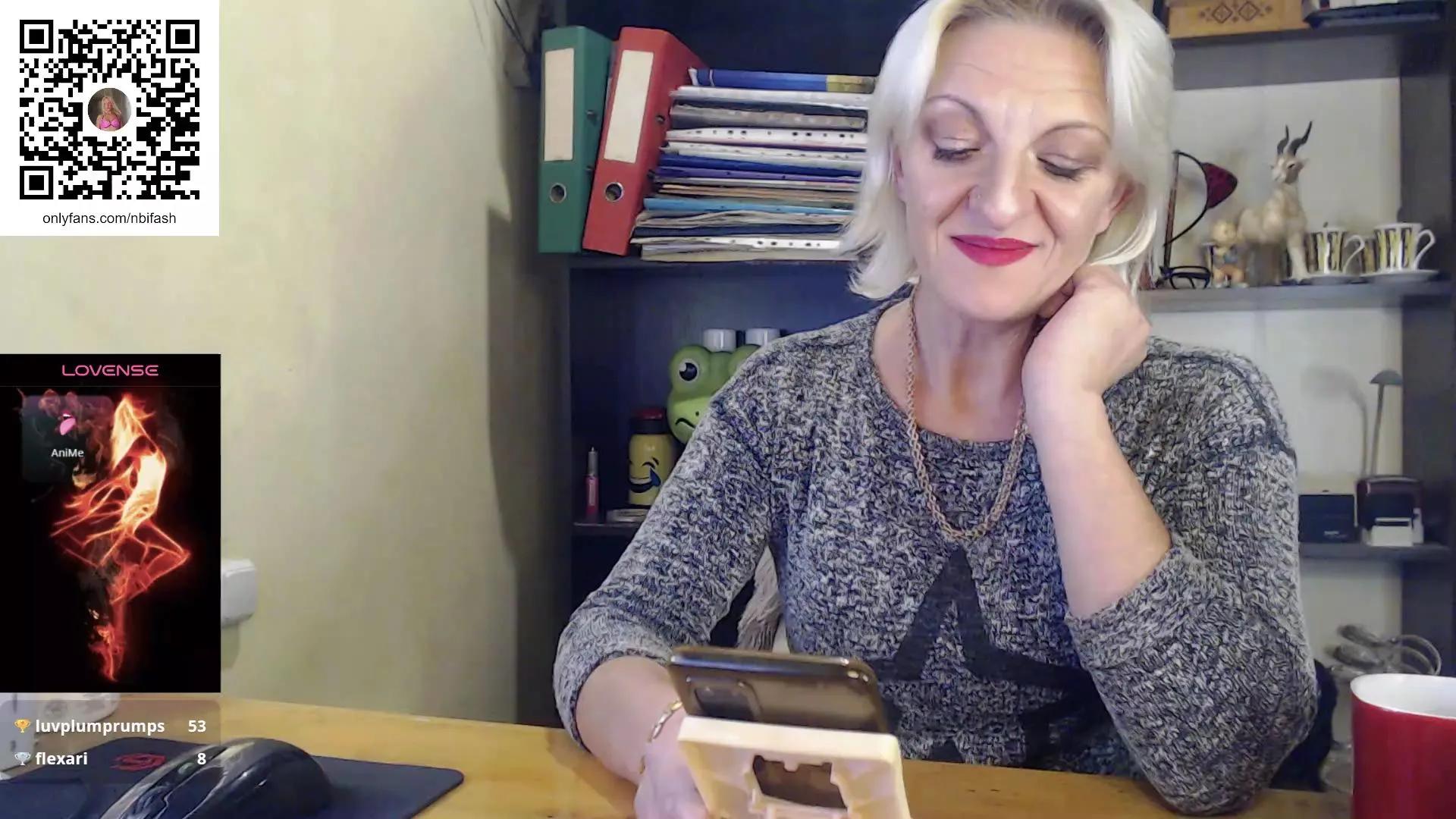 Offline Nadin_slut on Cam4