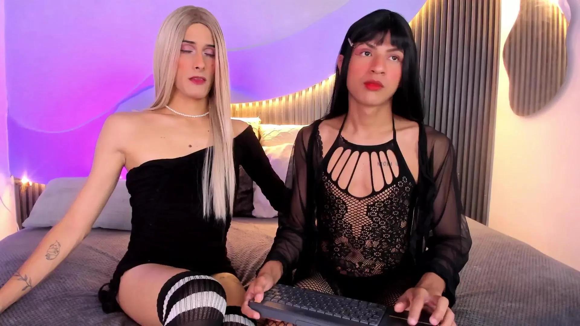 Offline naugthyboys23 on Cam4