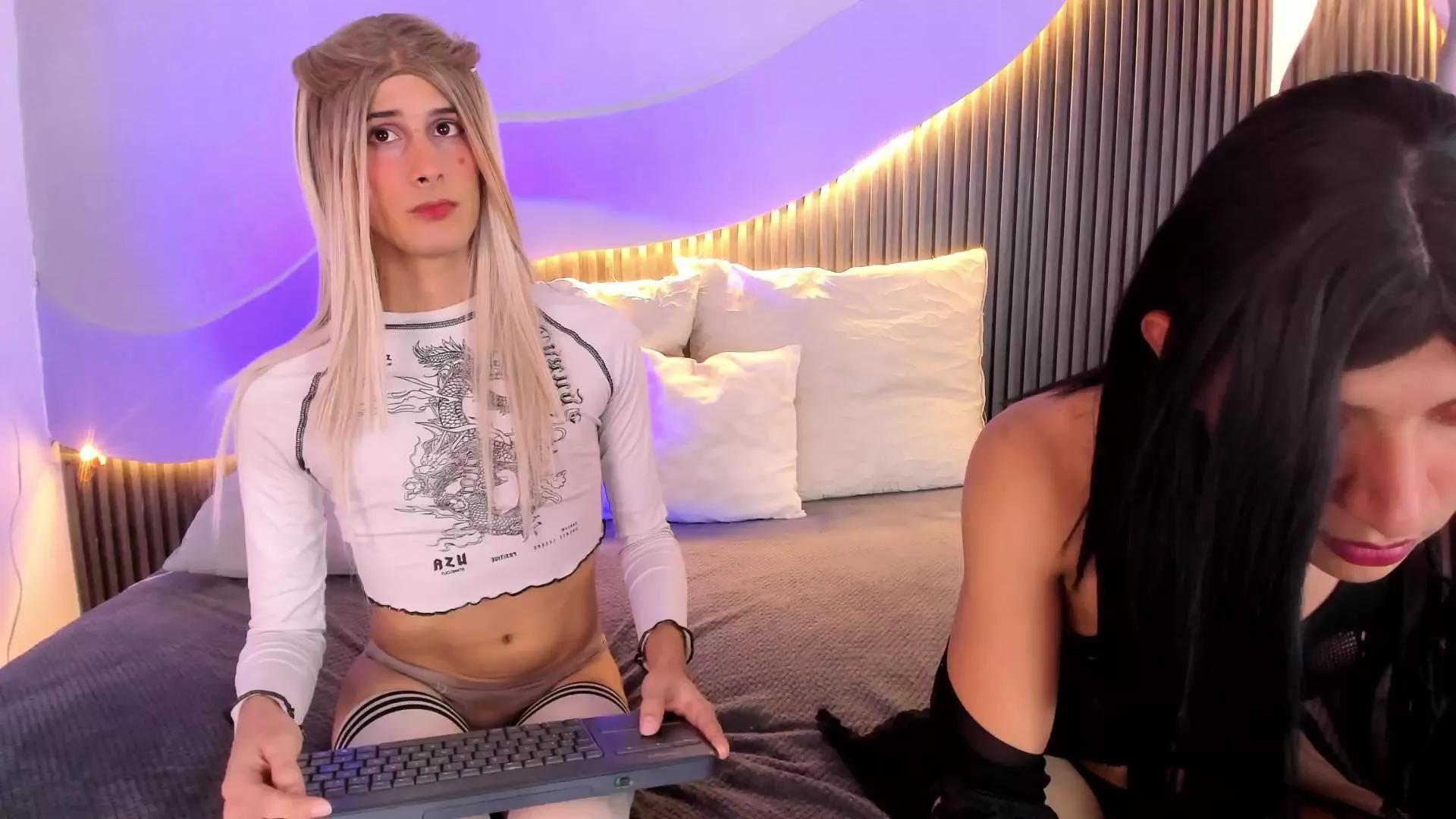 Offline naugthyboys23 on Cam4