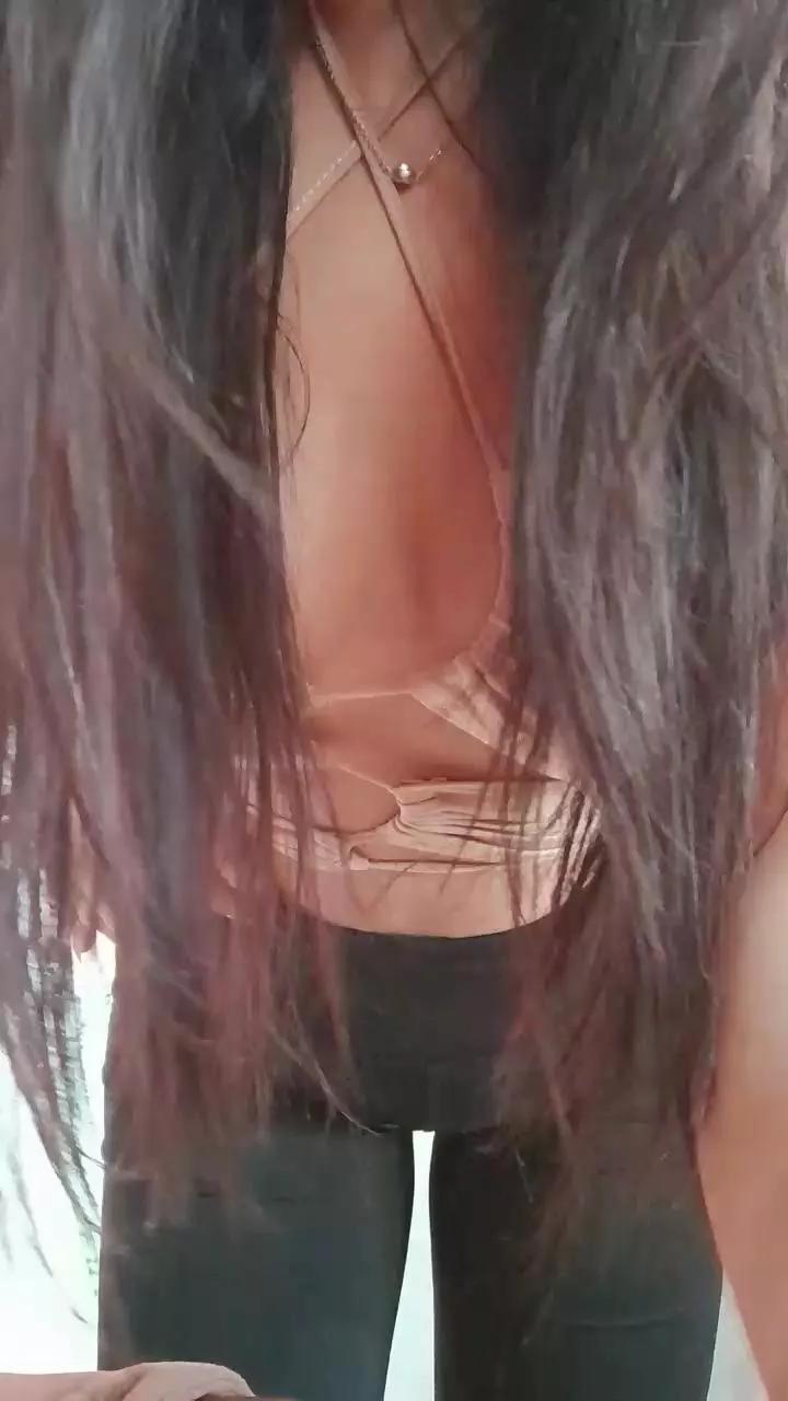 Nella_25 on Cam4 