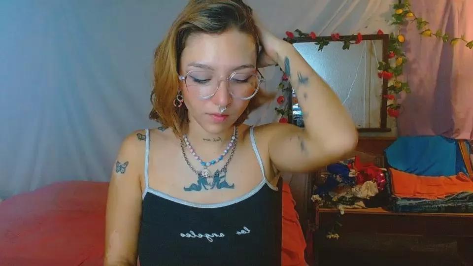 Nenav on Cam4 