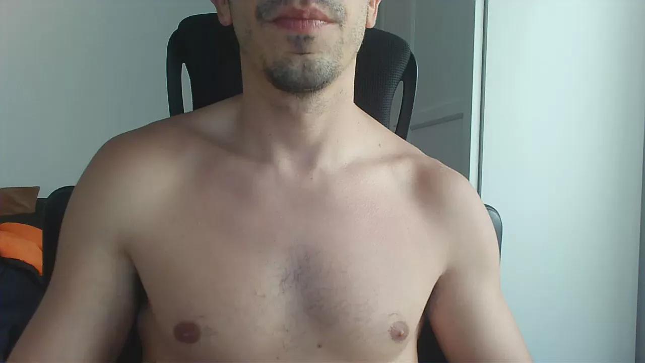nenito224445 on Cam4 
