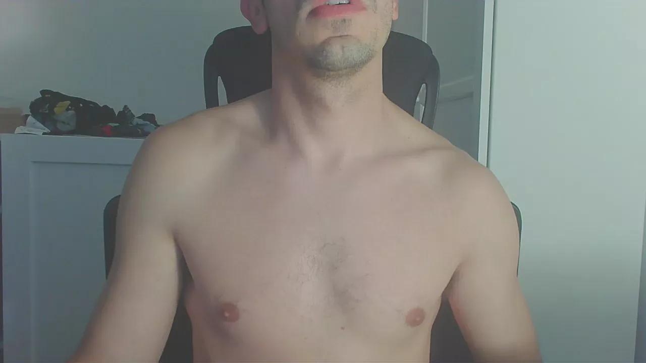 nenito224445 on Cam4 