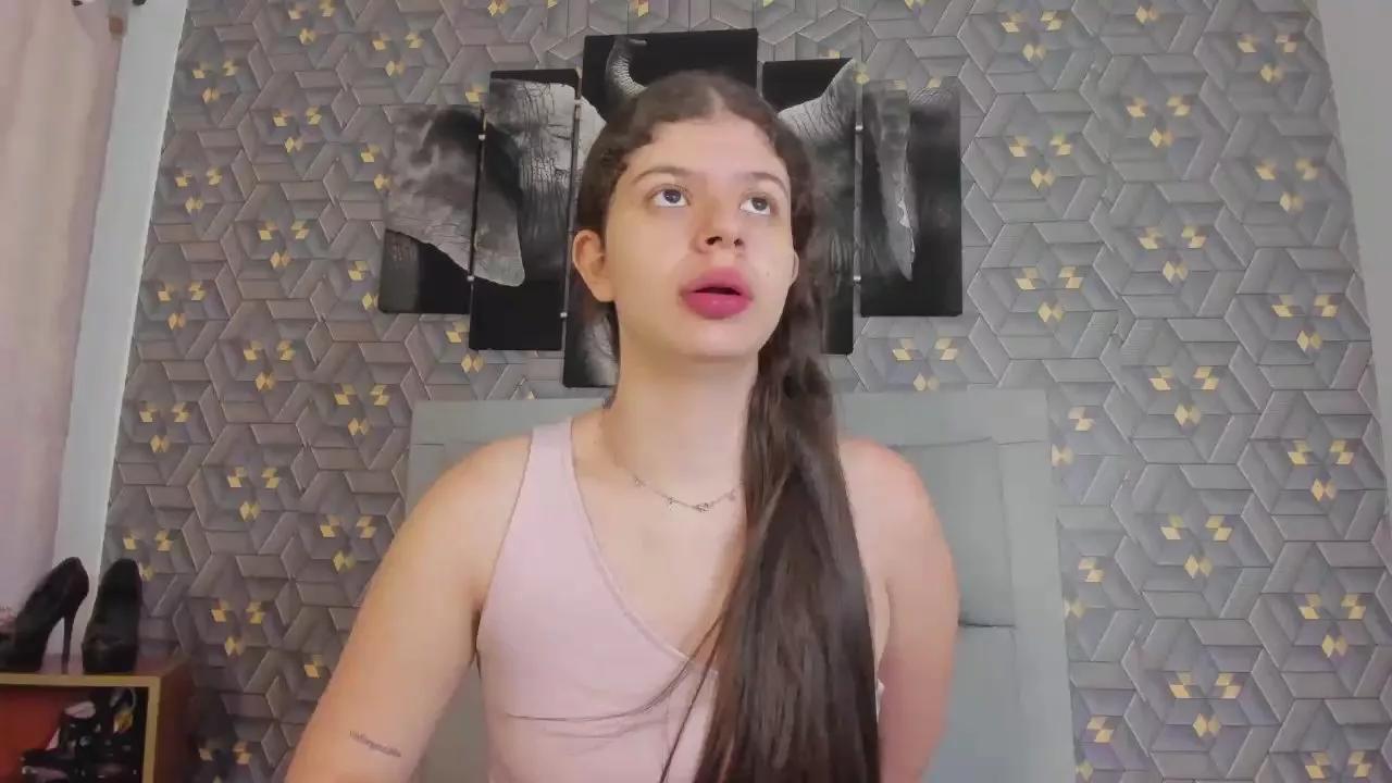 Nicolane_Palmer on Cam4 