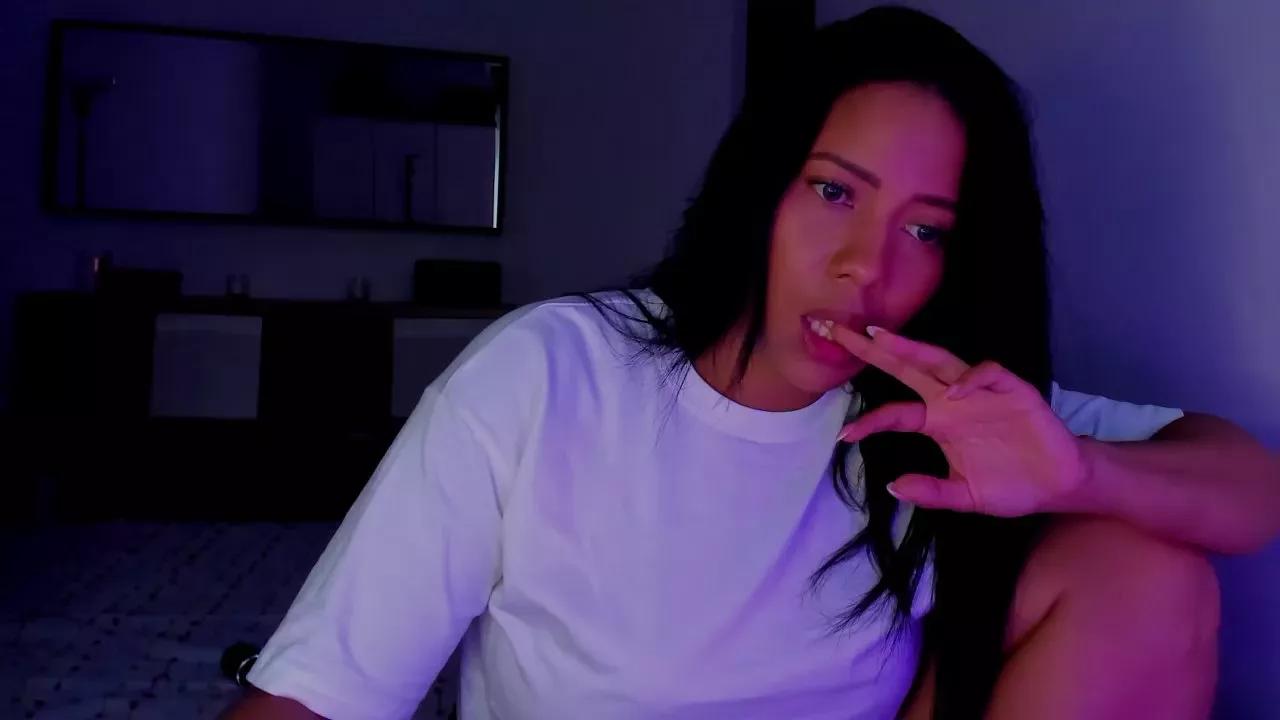 NicolePasqualot on Cam4 