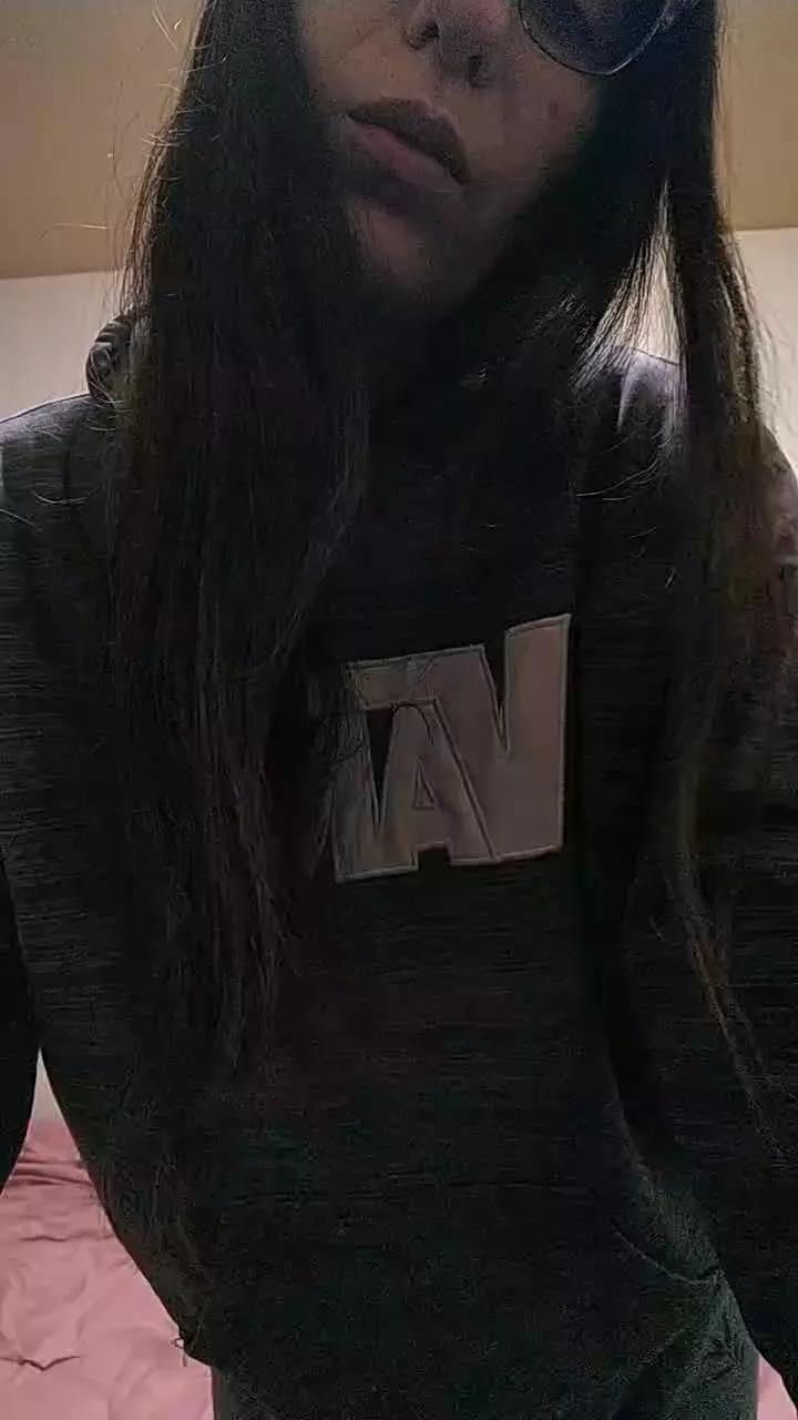 NikiiV on Cam4 