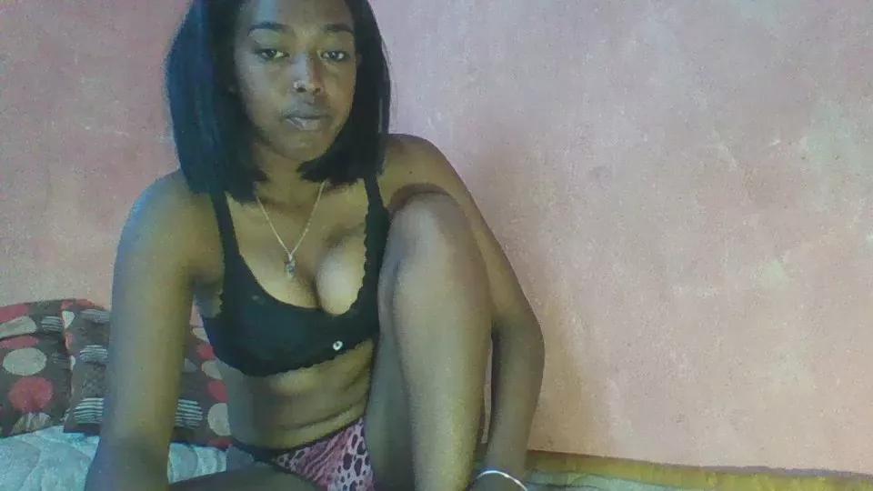 NinahML on Cam4 