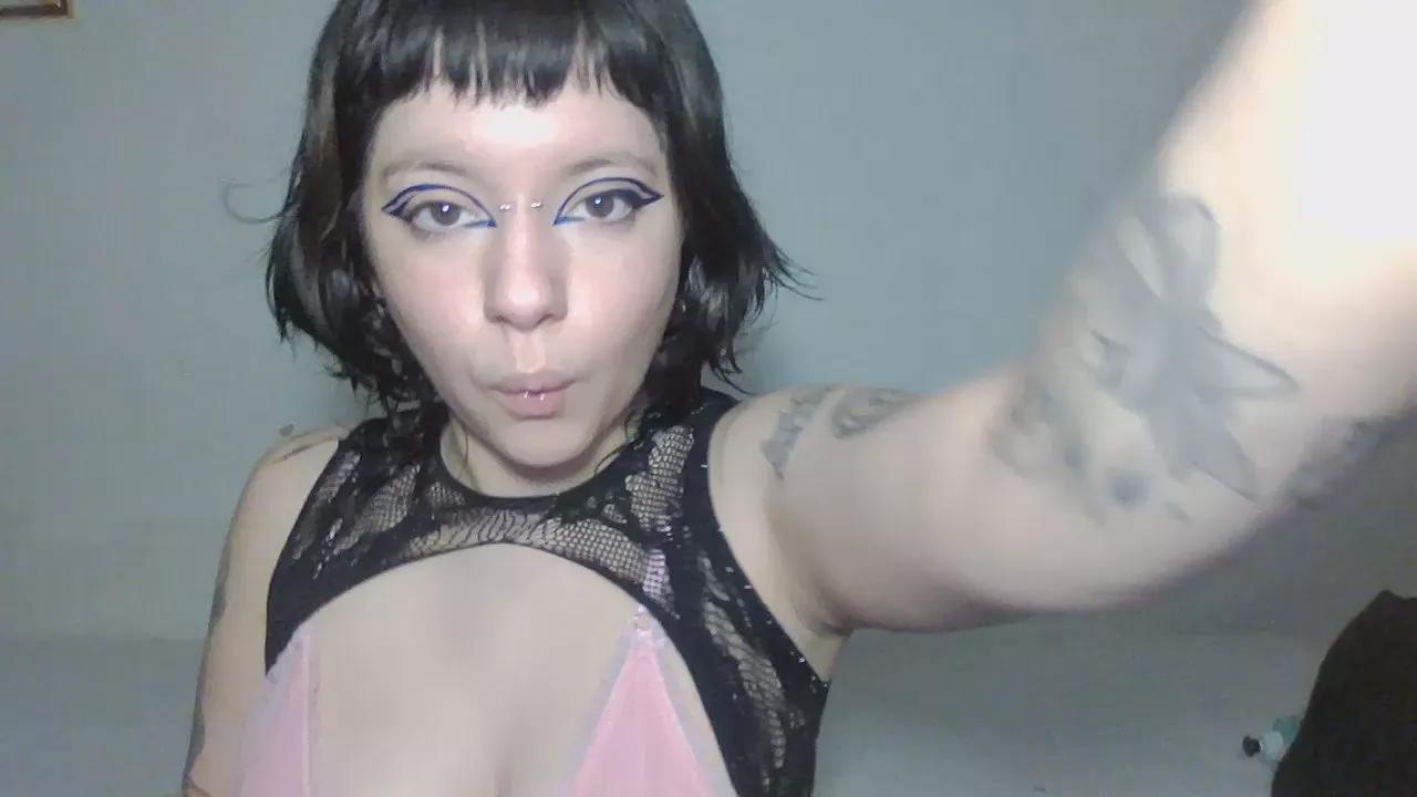 ninfula on Cam4 