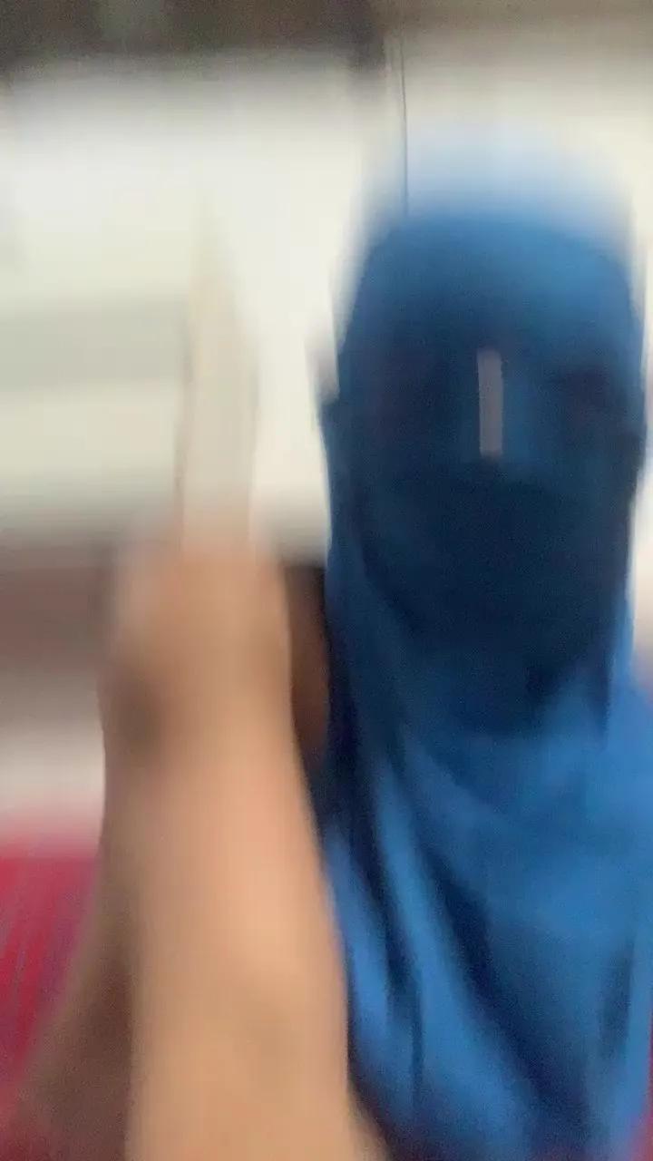 Offline Novinrec81 on Cam4