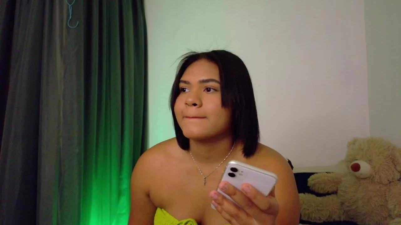 Offline nudesketch4 on Cam4