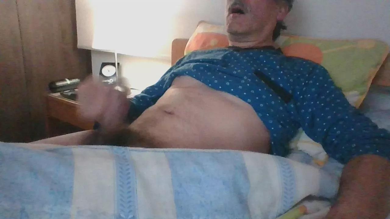 ocorrea1 on Cam4 