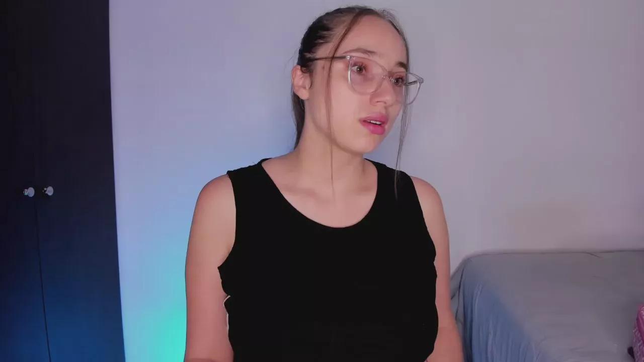 Offline olivia_martin on Cam4