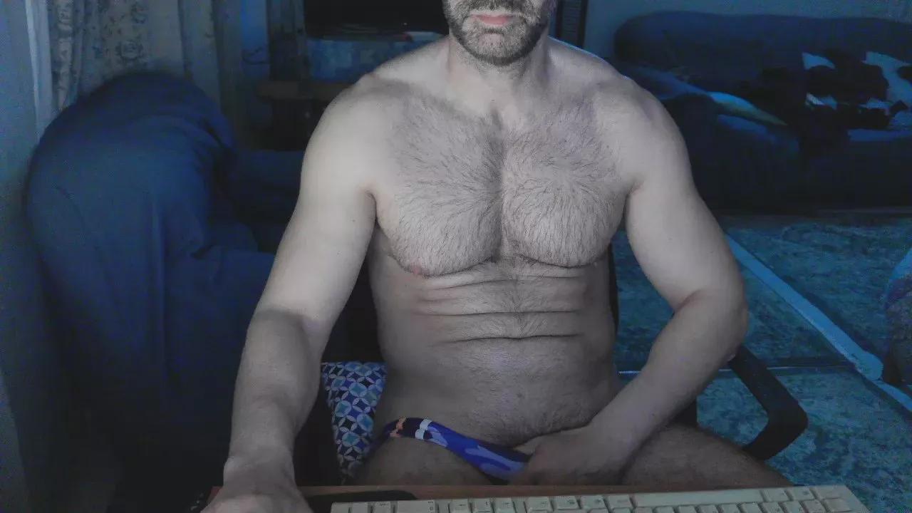 Olmo_hot on Cam4 