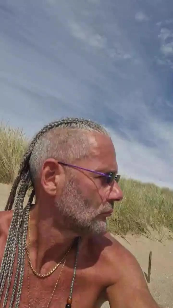 P0ppermeup on Cam4 