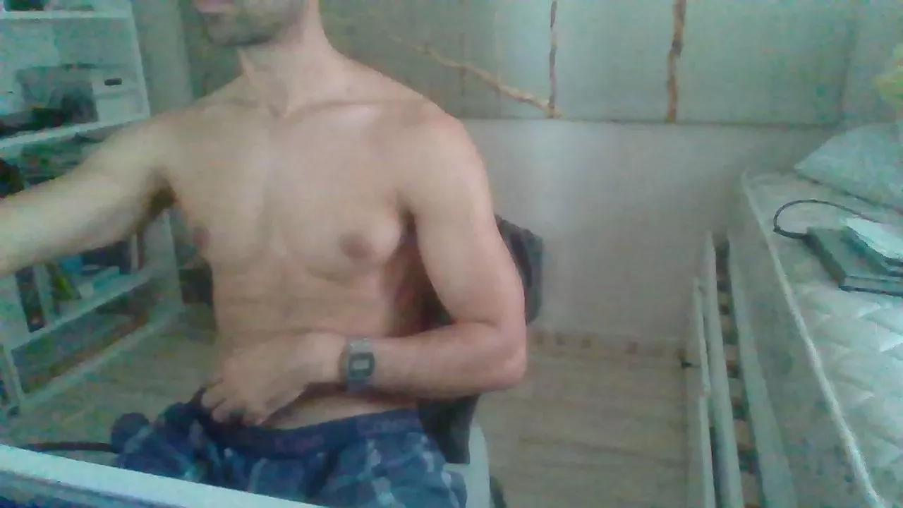 Pamplino94 on Cam4 