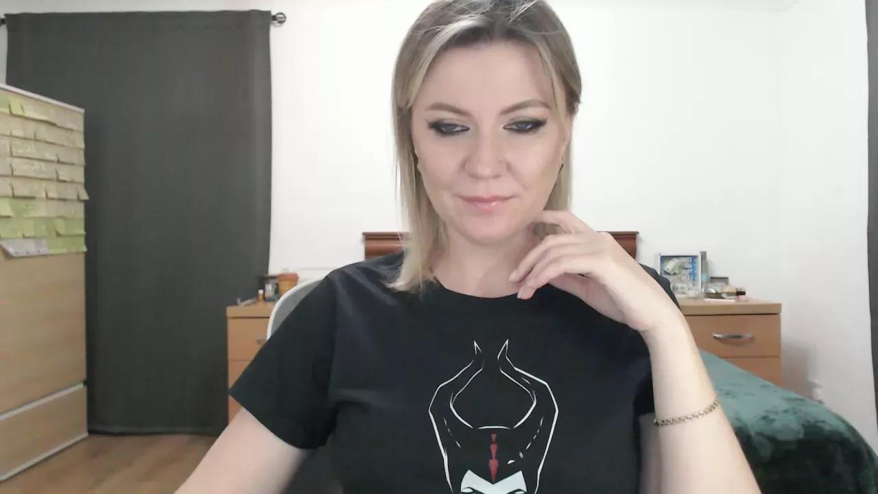 ParadiseAlina on Cam4 