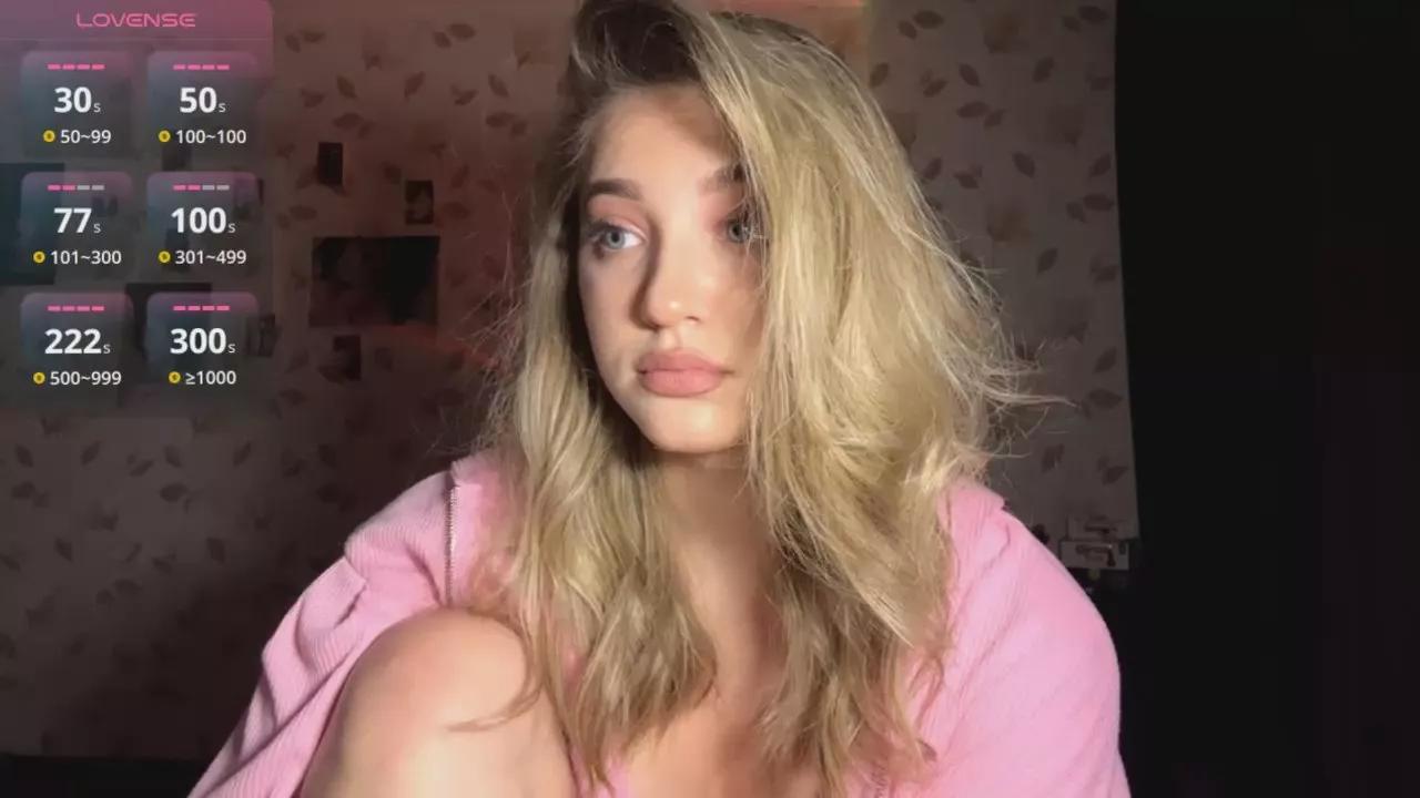 PeggyGrindle on Cam4 
