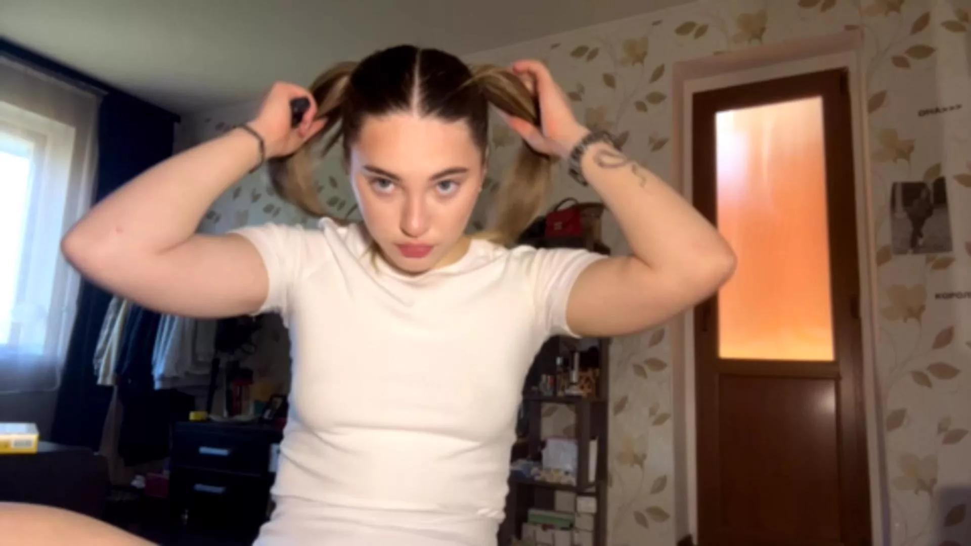 PeggyGrindle on Cam4 