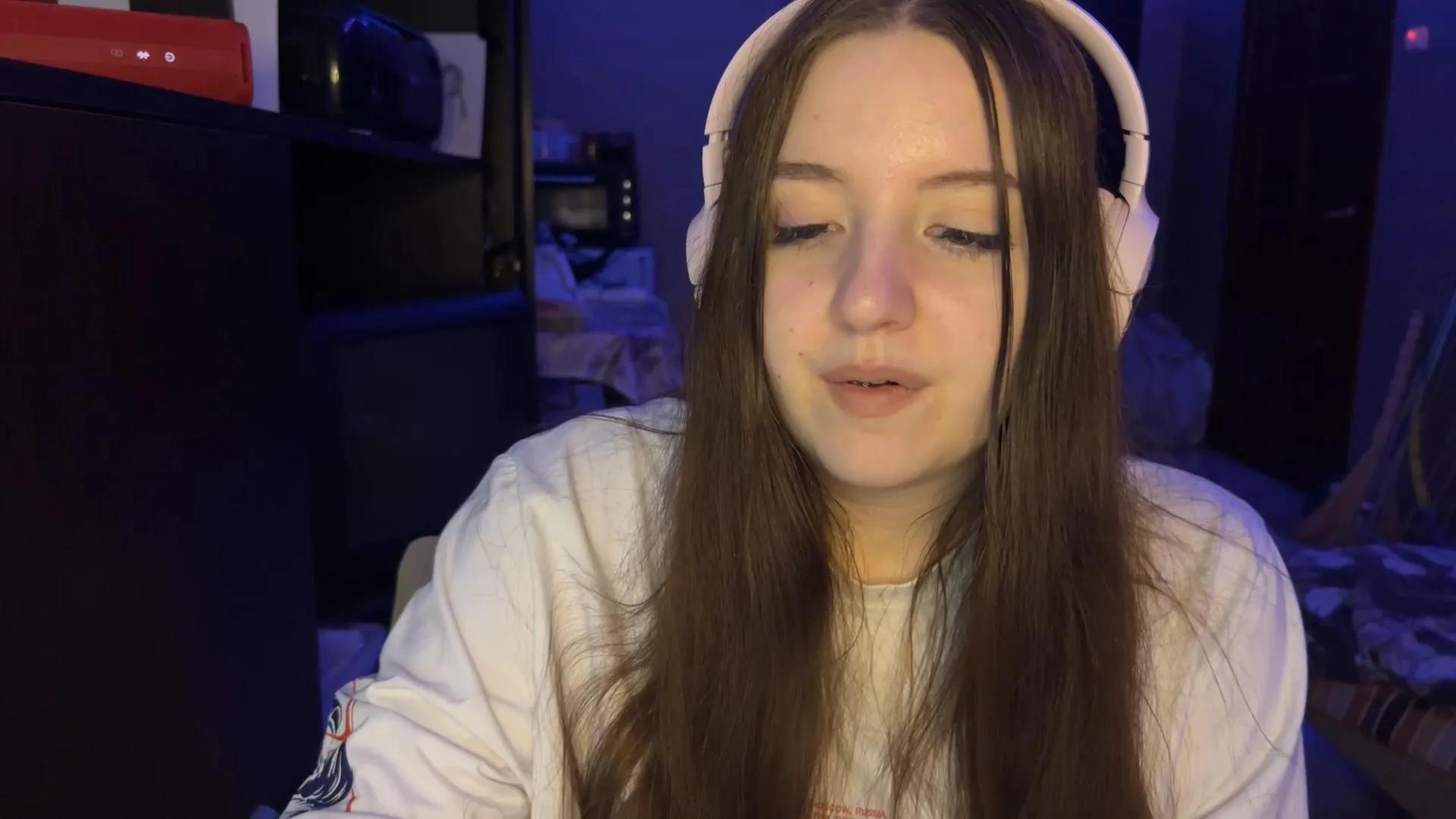 Offline PollyBierly on Cam4