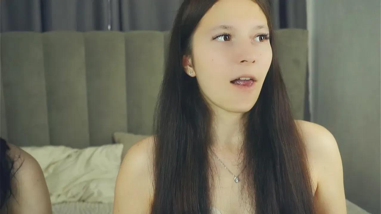 PollyChurchey on Cam4 
