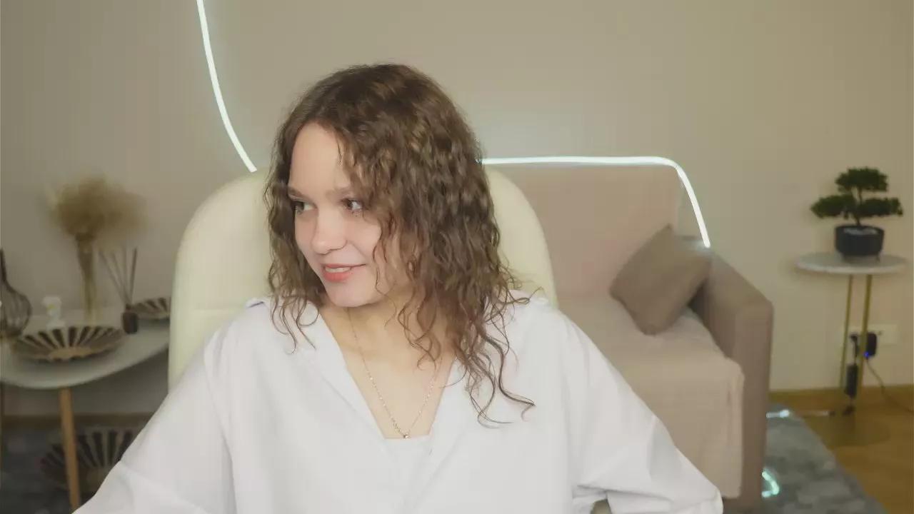 PollyFurr on Cam4 