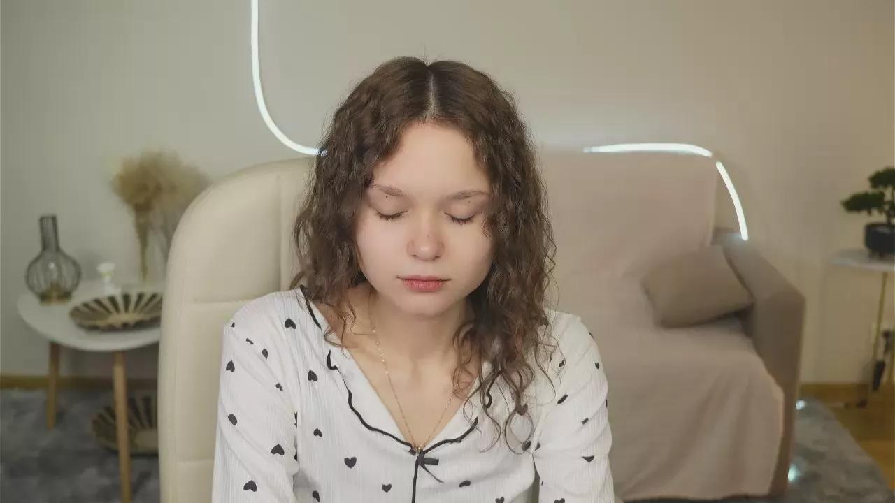 PollyFurr on Cam4 