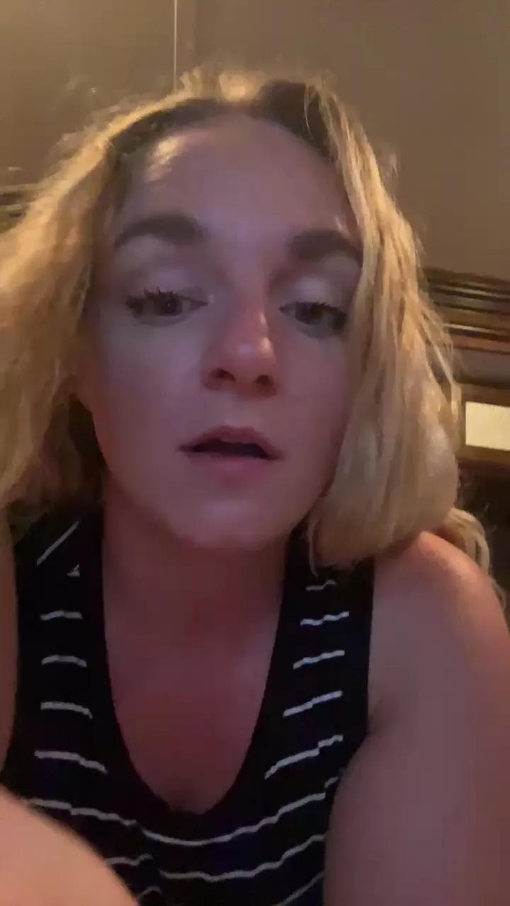 princessfeefee3 on Cam4 