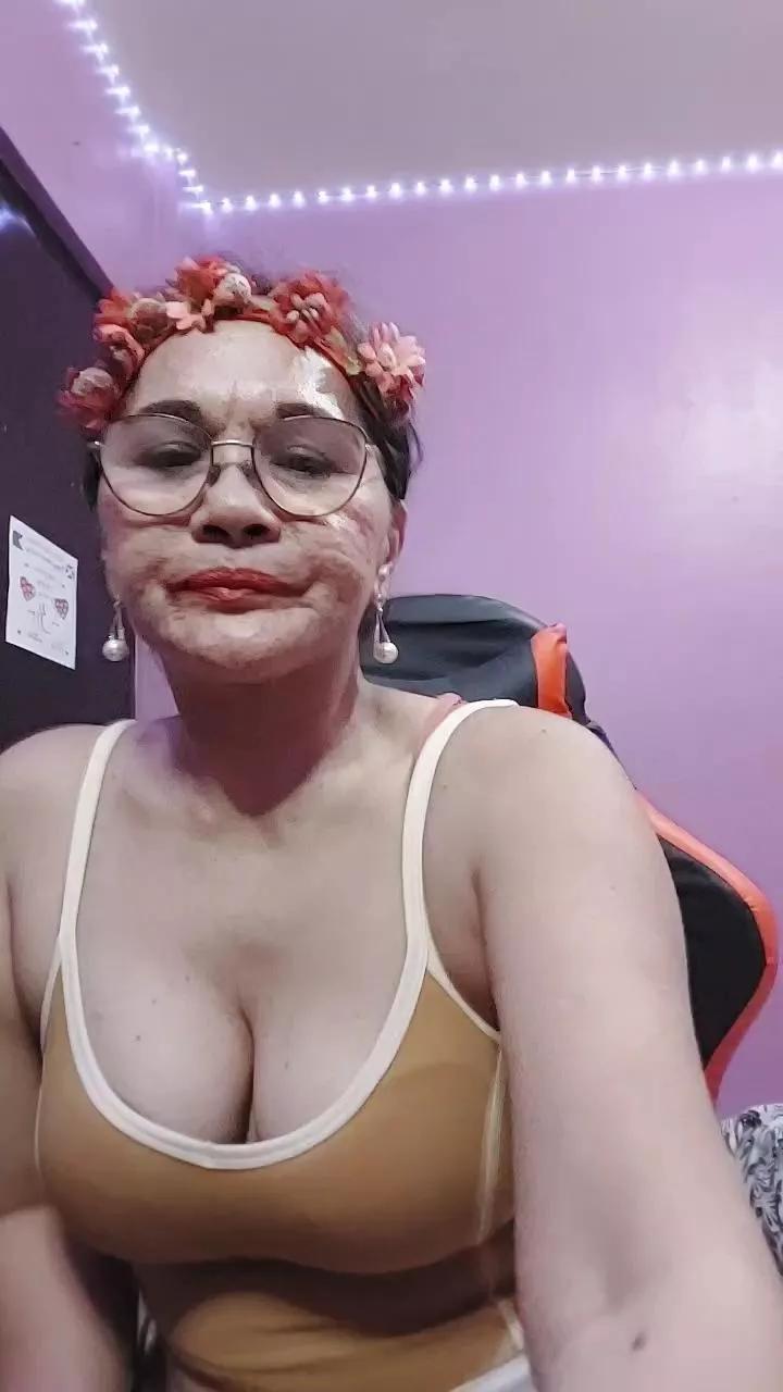 PrincessSexy555 on Cam4 