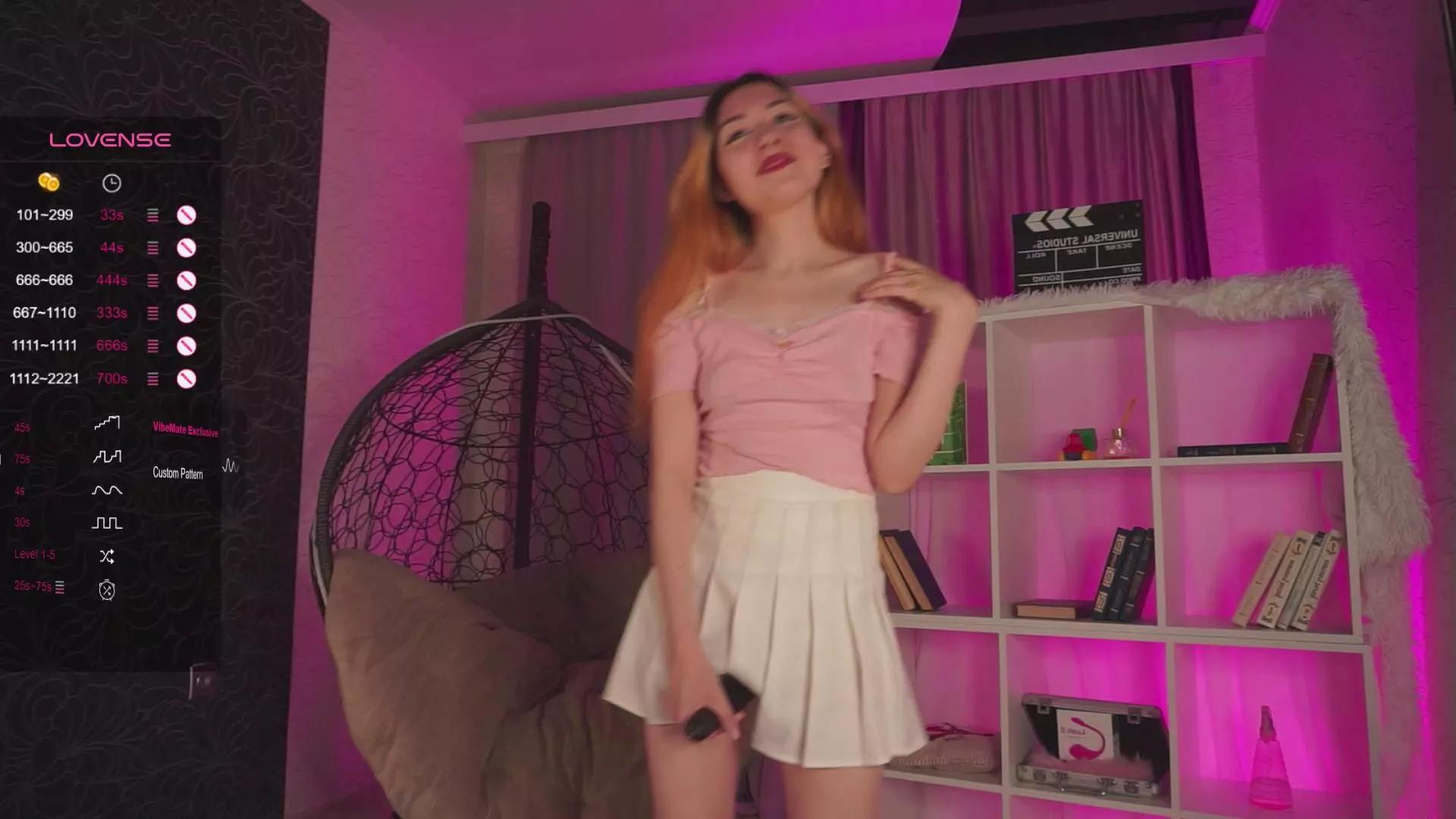 Pussy_Pikmi on Cam4 