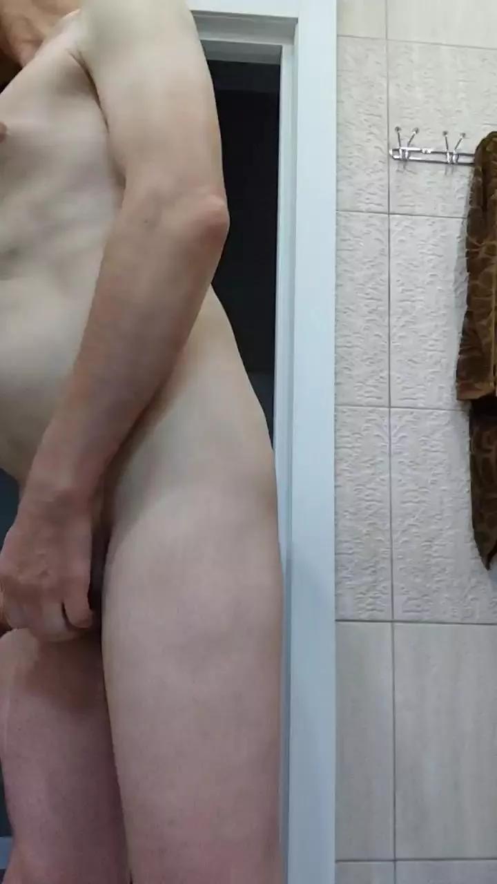 Qooghj on Cam4 