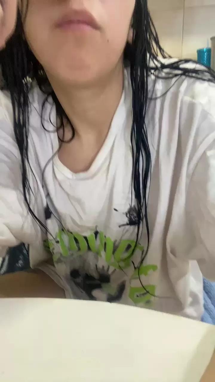 Queeen00 on Cam4 