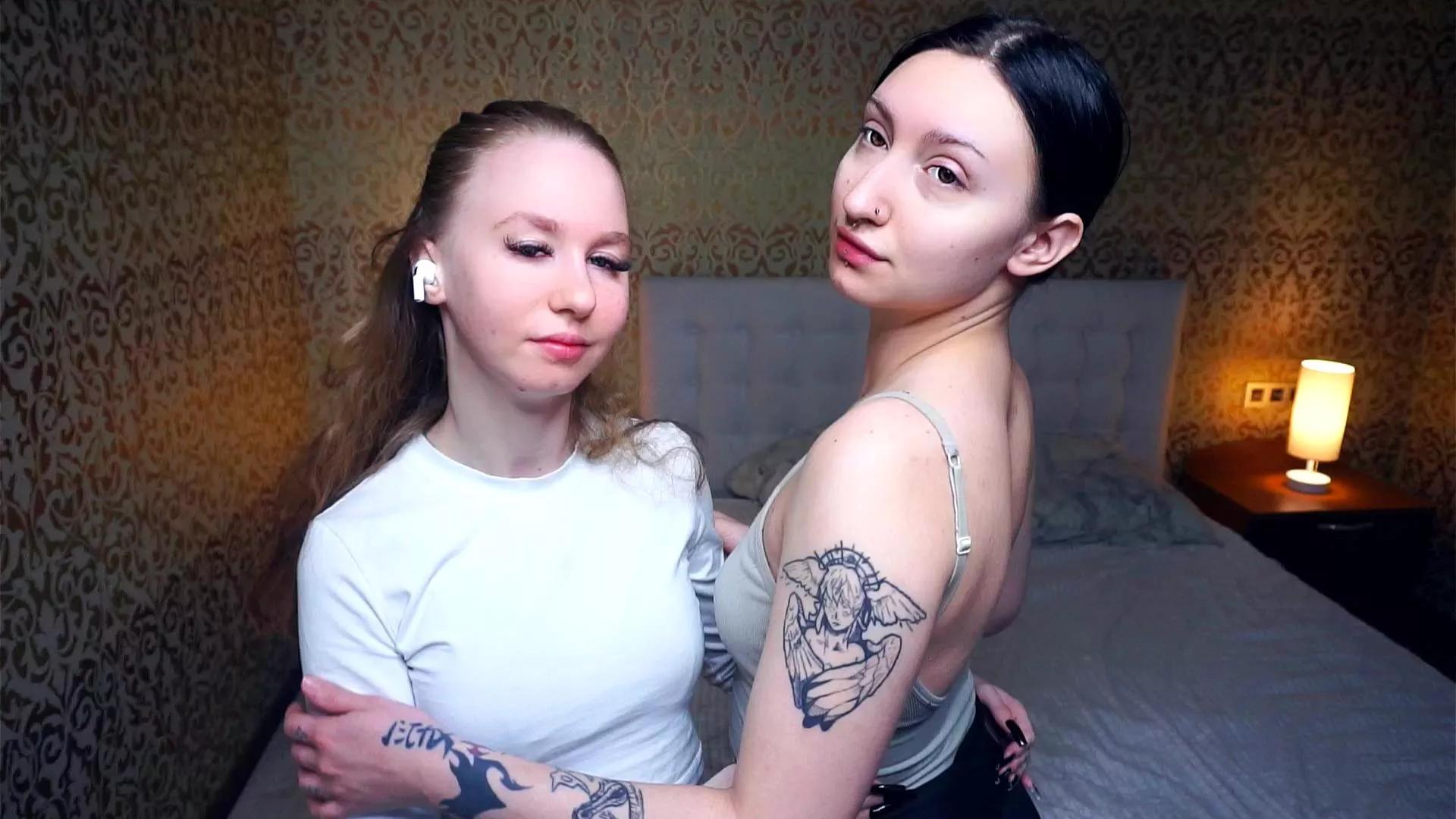 QueenieBeecham on Cam4 