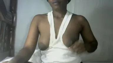 Queentesa on Cam4 