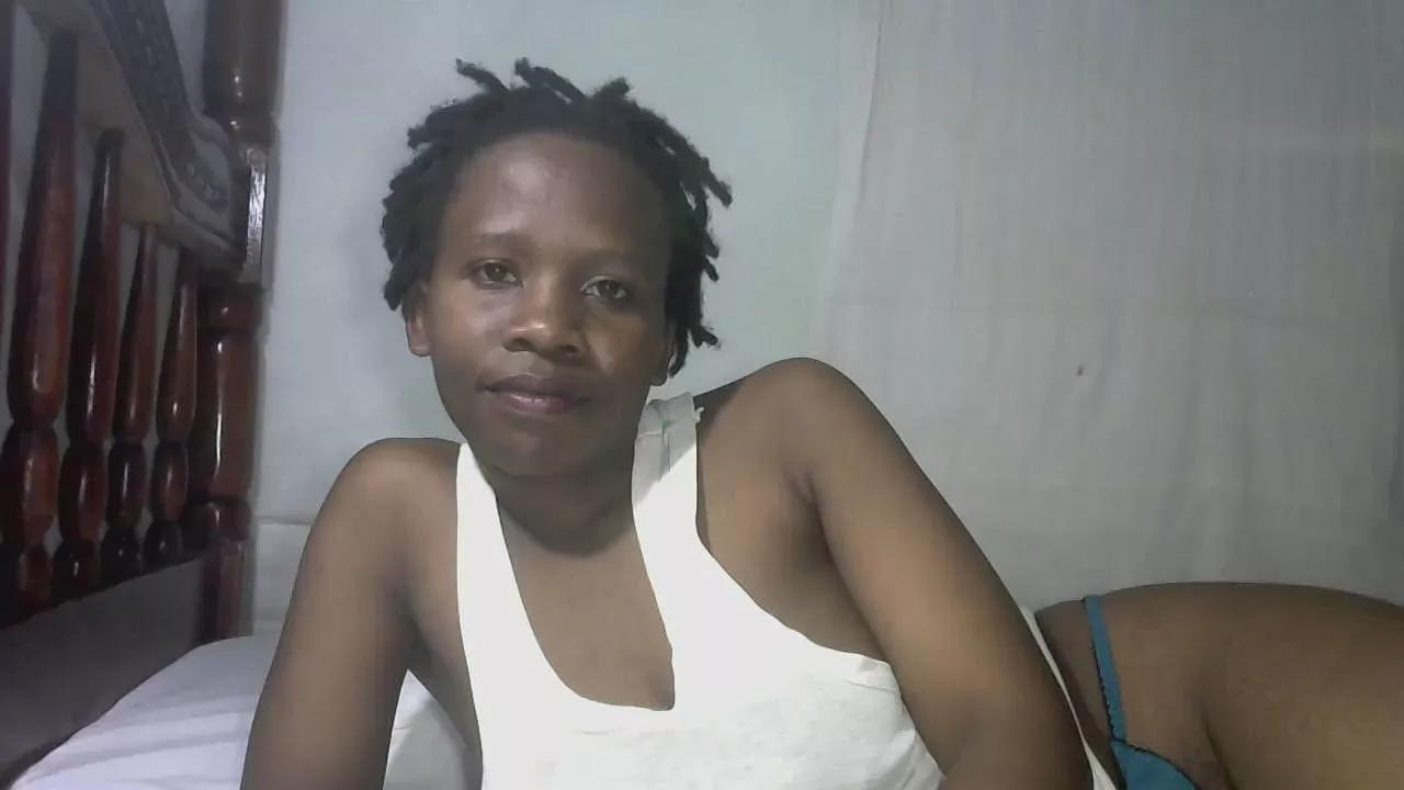 Queentesa on Cam4 