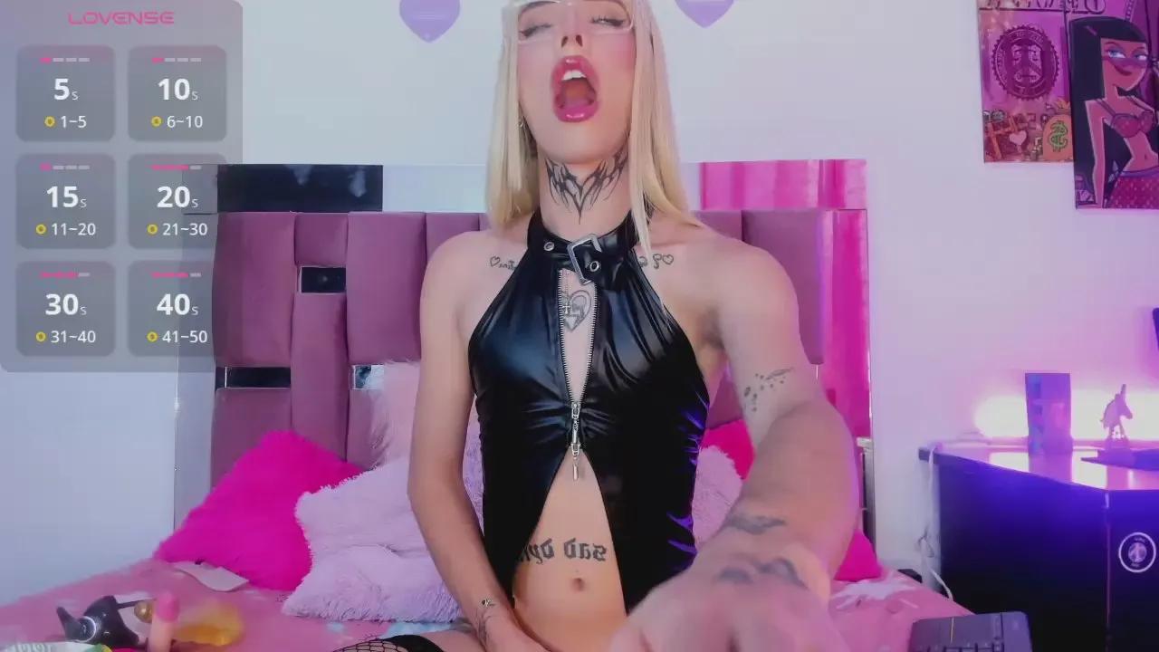 Offline rachell_colliin on Cam4