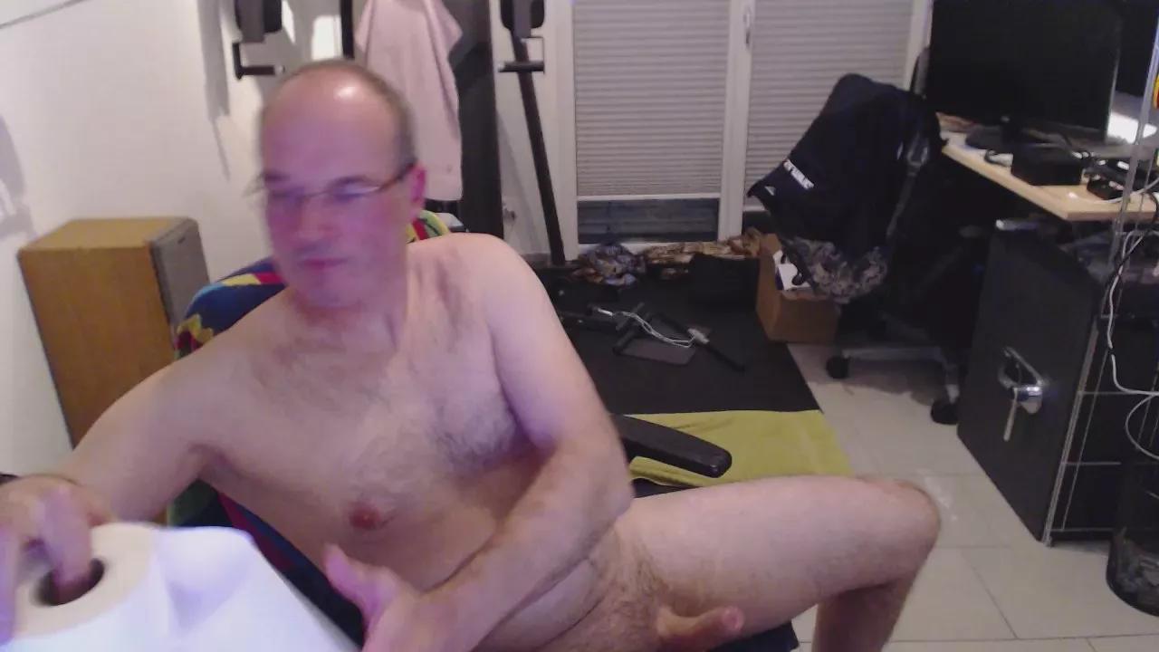 randeliano on Cam4 