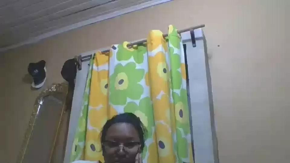 rayannah_ on Cam4 