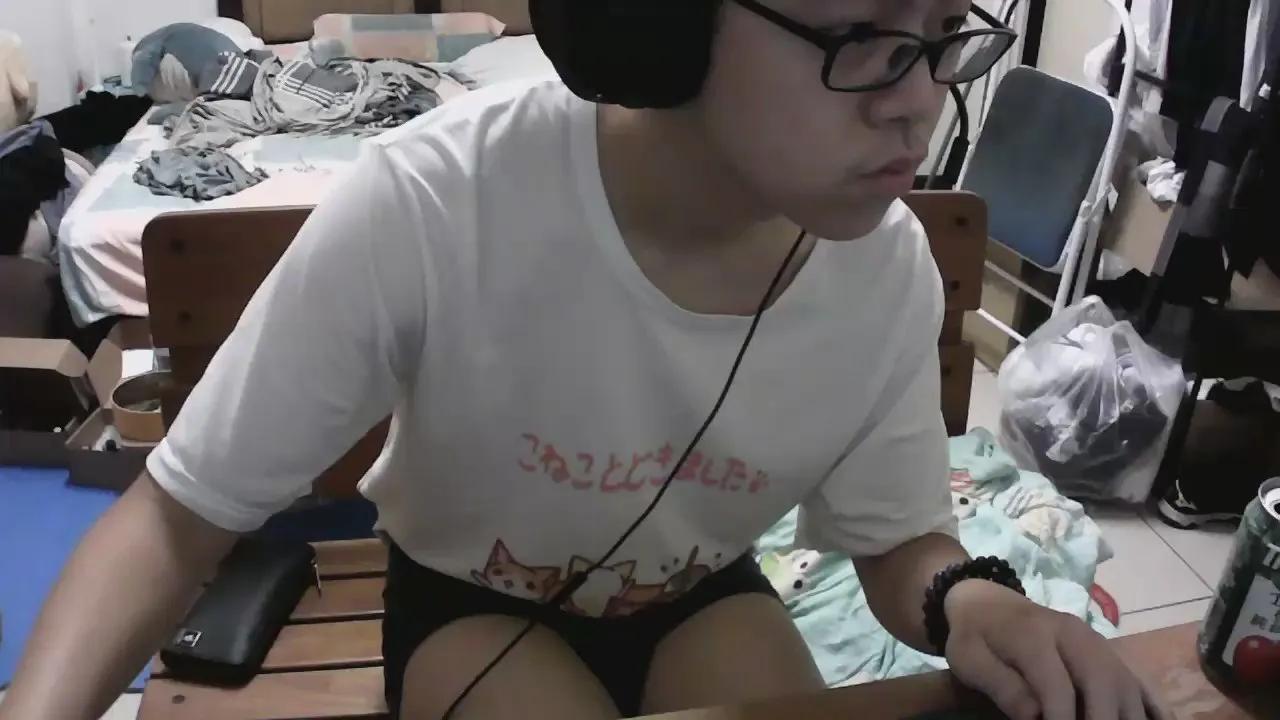 rayo220 on Cam4