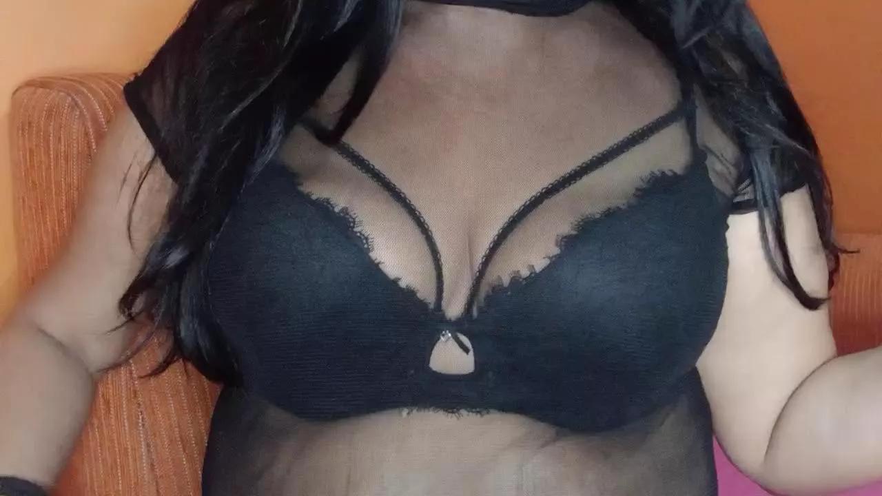 Rayra46 on Cam4 