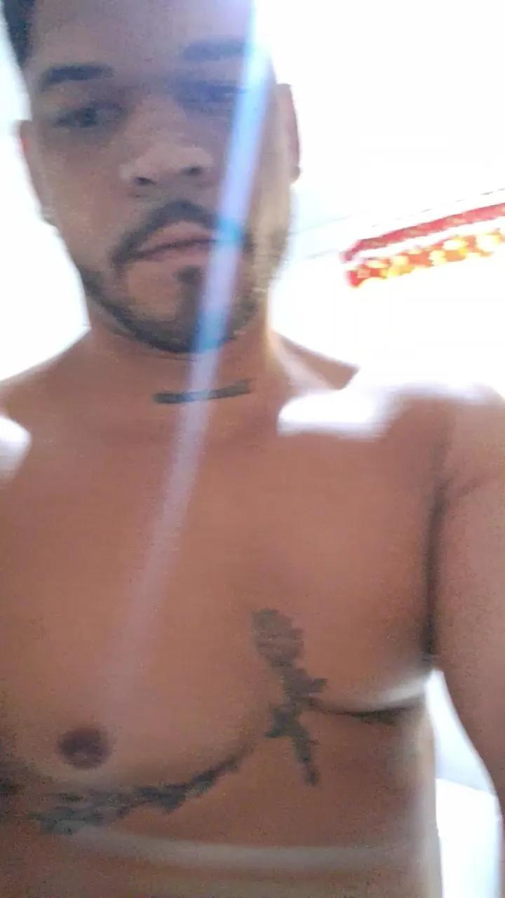 RealCria on Cam4