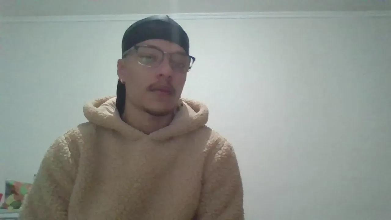 Offline realganjaboy420 on Cam4