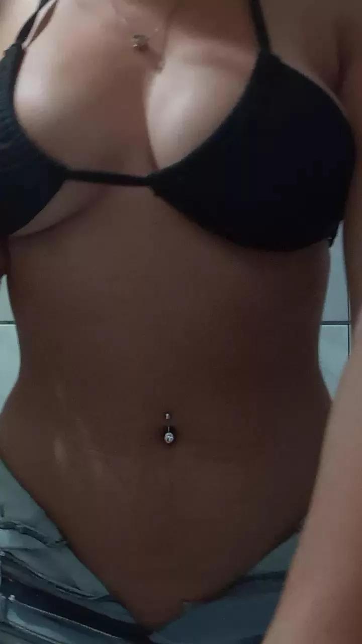 RebecaDias on Cam4 